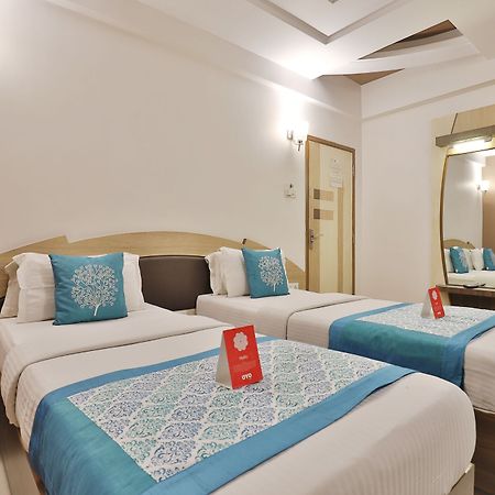 Capital O 978 Marshall The Hotel Αχμπανταμπάντ Εξωτερικό φωτογραφία