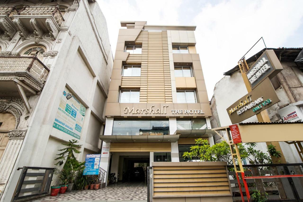 Capital O 978 Marshall The Hotel Αχμπανταμπάντ Εξωτερικό φωτογραφία