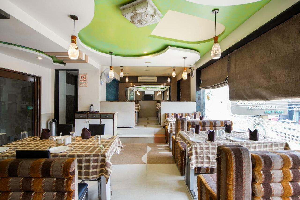 Capital O 978 Marshall The Hotel Αχμπανταμπάντ Εξωτερικό φωτογραφία