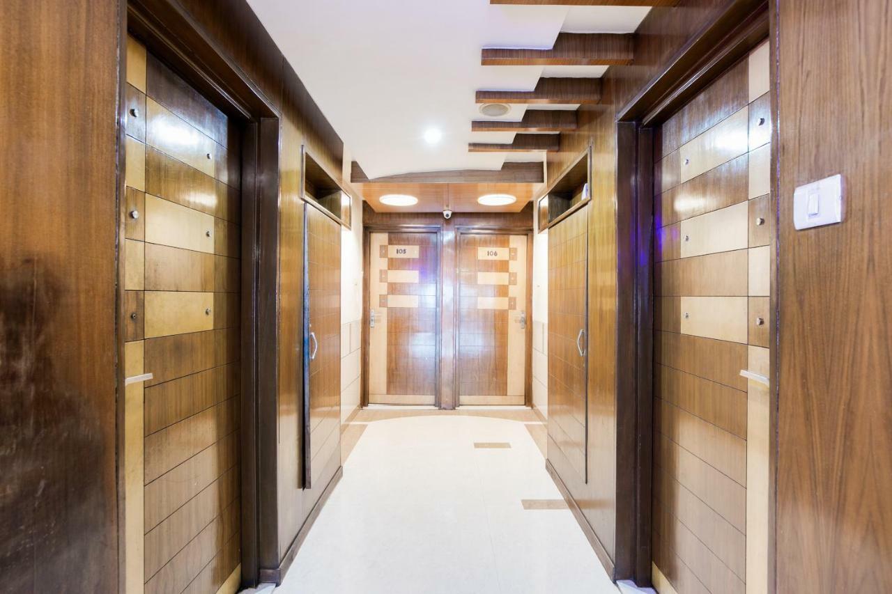 Capital O 978 Marshall The Hotel Αχμπανταμπάντ Εξωτερικό φωτογραφία